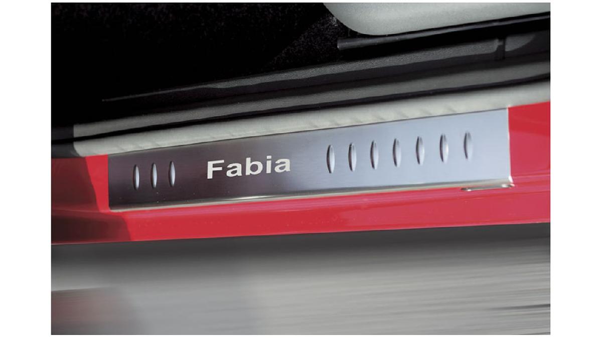 Jeu+de+seuils+de+portes+pour+Skoda+Fabia+II+%C3%A9criture+%27Fabia%27